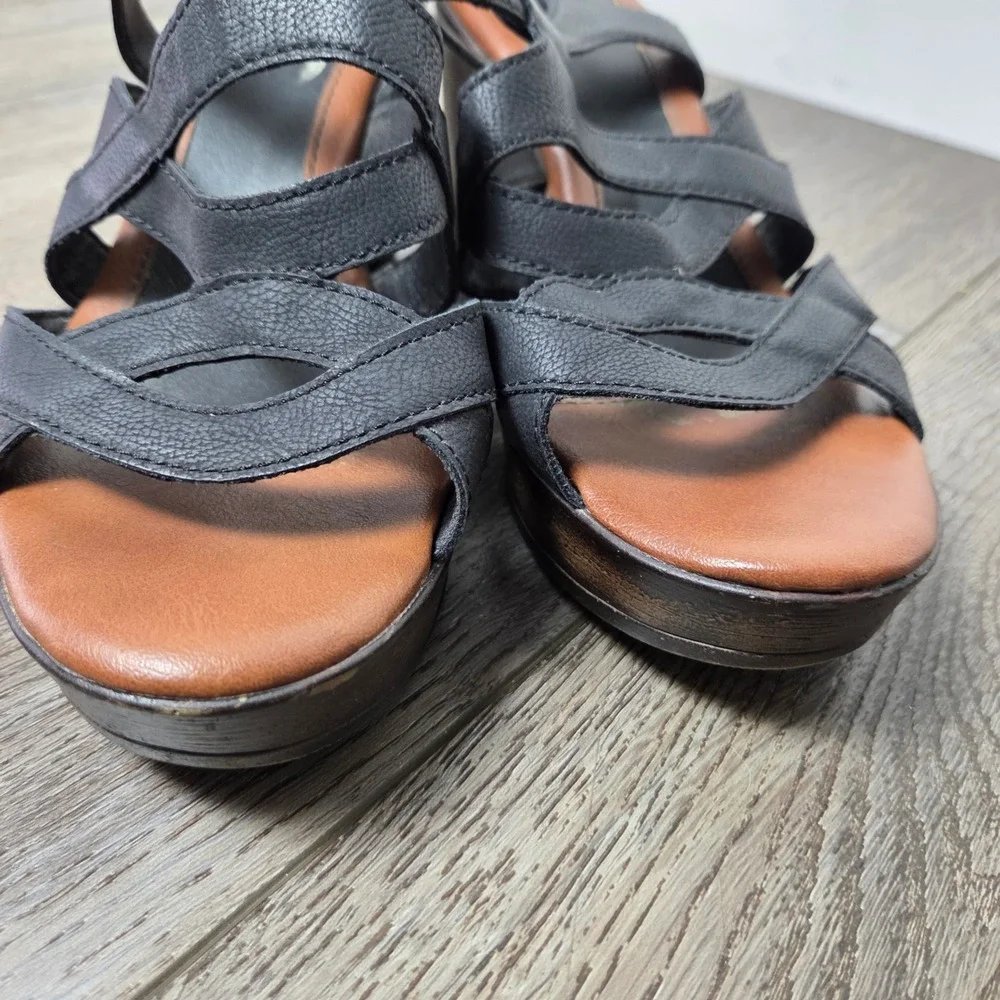 BOC Born Concepts Leather like Strappy Platform Wedge Sandals Slingback Womens 8